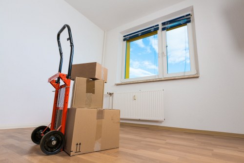 Flexible self storage options in Nineelms for business and personal use